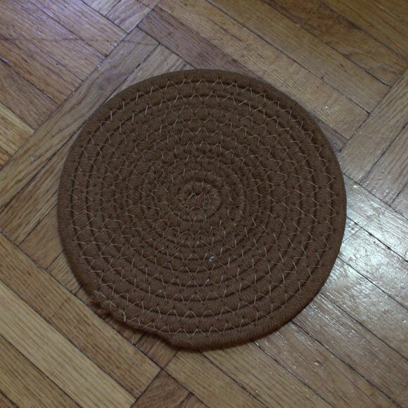 Crocheted Coasters Set of 4 Brown and White Large - Picture 2 of 4